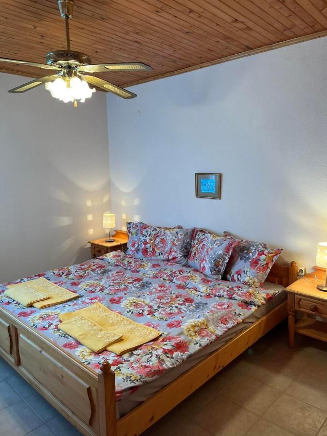 Приятна Къща За Почивка Караколев 2 Villa Obrochishte Exteriör bild